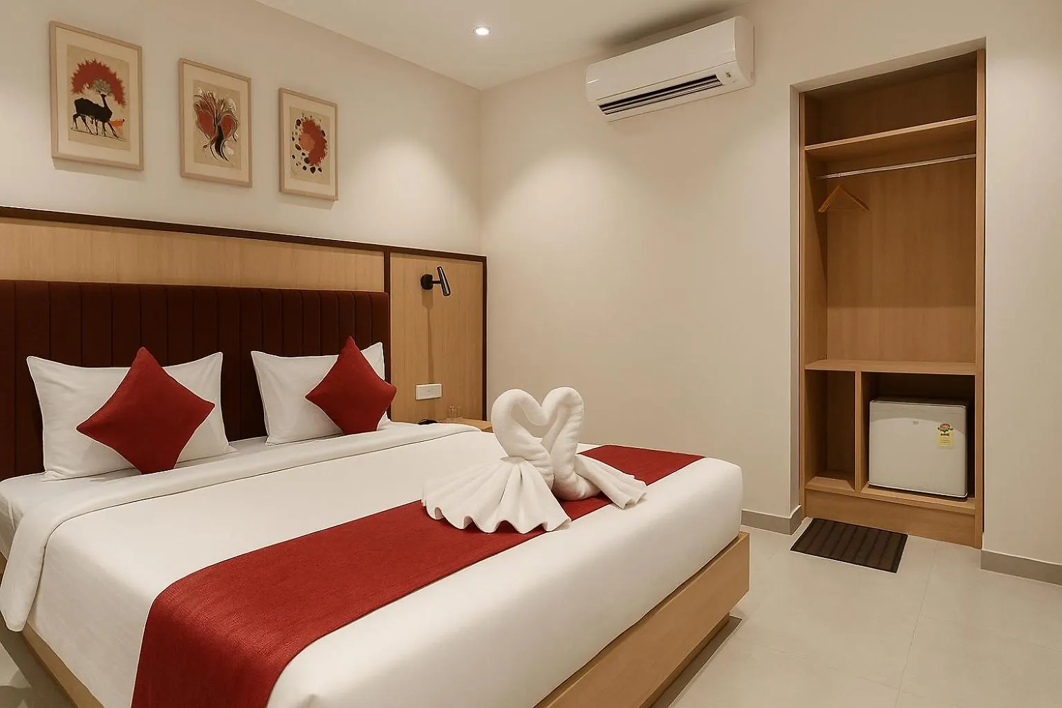 Q Stay Varanasi 3*,