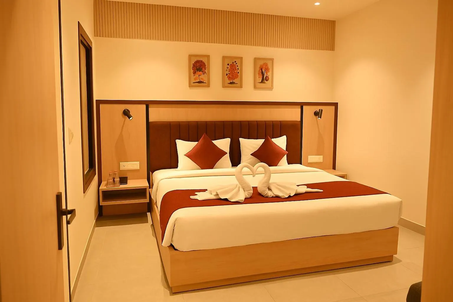 Q Stay Varanasi Hotel
